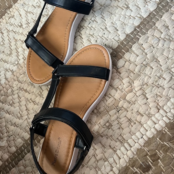Pierre Dumas Sandals - Picture 2 of 3